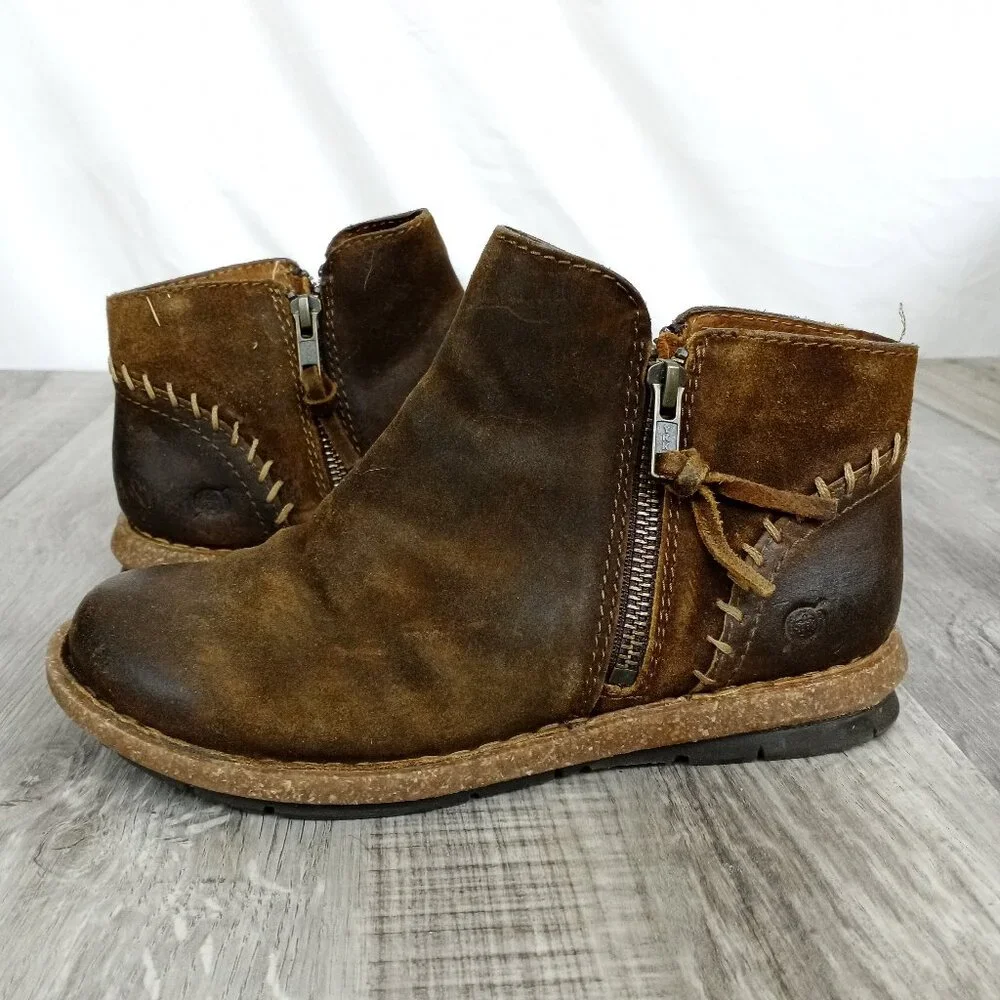 Born Women's Tavar Booties Ankle Boots Leather Side Zip Tassle